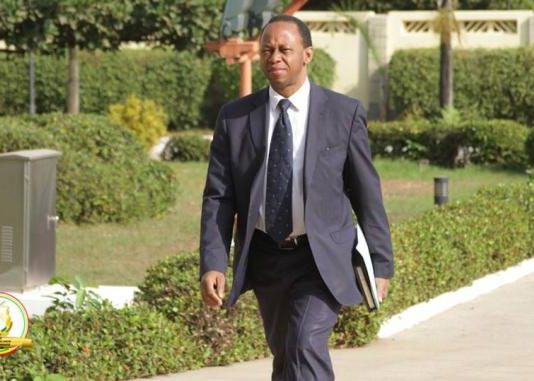 LE GOUVERNEMENT PRÉSENTE SA DÉMISSION À ALPHA CONDÉ