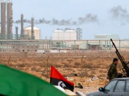 NOUVEAUX COMBATS AUTOUR DE SITES PÉTROLIERS EN LIBYE
