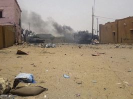 TROIS CIVILS TUÉS DANS UNE ATTAQUE-SUICIDE