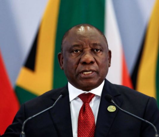RAMAPHOSA INSTITUE LE SALAIRE MINIMUM