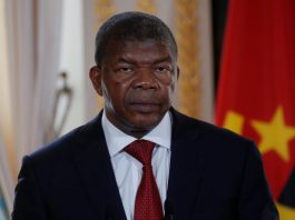 LE LONG COMBAT POUR LA RÉCUPÉRATION DES FONDS DÉTOURNÉS