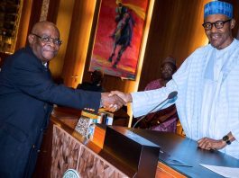 LE PRÉSIDENT DE LA COUR SUPRÊME DEVRA COMPARAITRE DEVANT UN TRIBUNAL