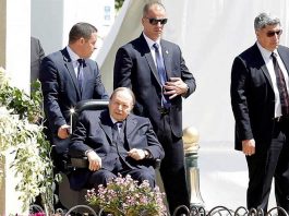 LE PRÉSIDENT BOUTEFLIKA RENONCE À UN 5ÈME MANDAT