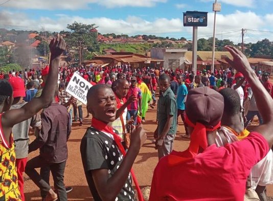 PRÉSIDENTIELLES : NOUVELLE MOBILISATION MASSIVE CONTRE UN 3ÈME MANDAT D’ALPHA CONDÉ