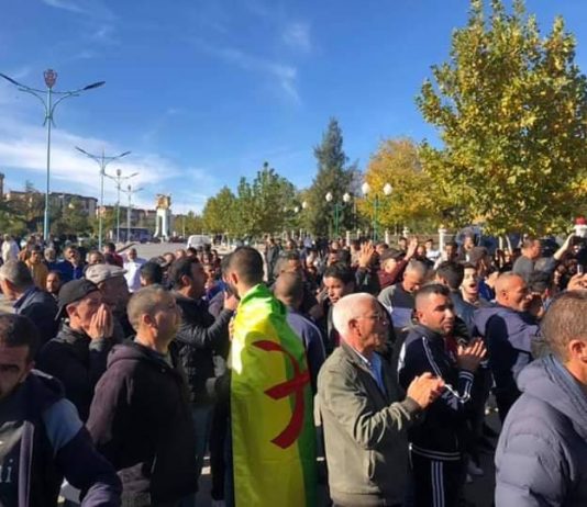PRÉSIDENTIELLES : UN MEETING D’ALI BENFLIS PROVOQUE DES AFFRONTEMENTS
