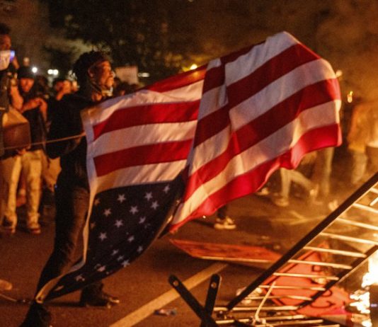 Meurtre de George Floyd : Colère populaire « Non Stop »