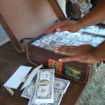 transfert-capitaux-argent-dollar