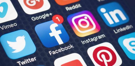 Mauritanie : Nouakchott veut encadrer les réseaux sociaux pour les jeunes