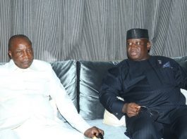 Tension entre la Guinée et la Sierra Leone : Maada Bio « attaque » Alpha Condé devant la Cédeao