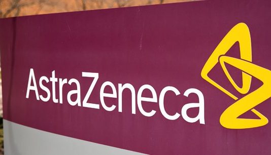 L’Union Européenne veut porter plainte contre le laboratoire AstraZeneca