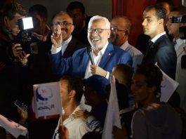 Les islamistes d’Ennahda optent pour l’apaisement et proposent des élections anticipées