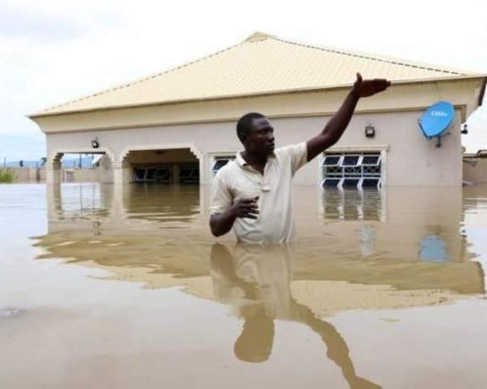 Des centaines de personnes tuées, des dizaines de milliers de maisons détruites…Le très lourd bilan des inondations en 2022