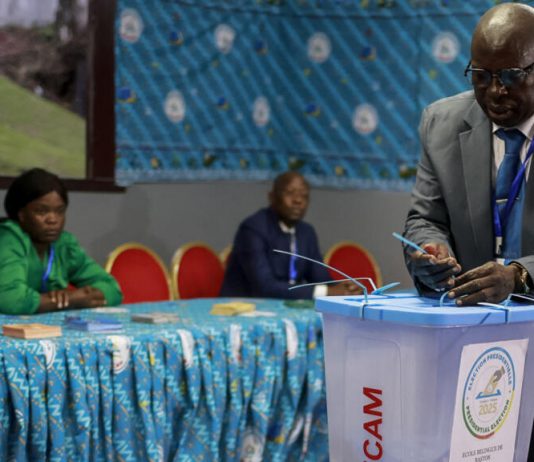 Manipuler les urnes ou sauver le régime : Le pari camerounais de 2025