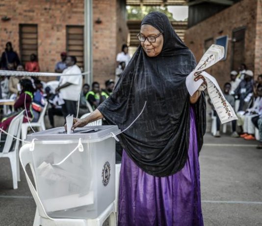 Ouganda : un scrutin présidentiel lancé dans la confusion, entre retards et climat de tension
