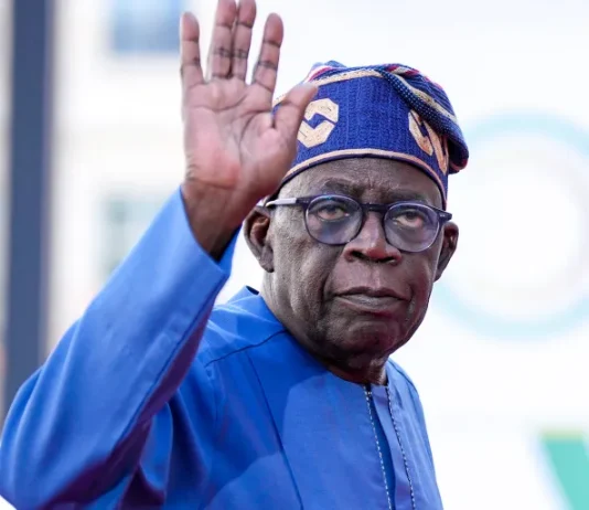 Nigeria, Tinubu accélère le calendrier des réformes pour sauver la présidentielle de 2027