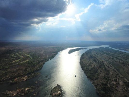 Le cuivre zambien rebranché au soleil et au vent du Zambèze