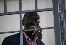 Ouganda : Ouverture du procès pour trahison de l’opposant Kizza Besigye