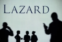 Le Sénégal désigne Lazard pour conseiller sa dette et ravive le spectre d’une restructuration